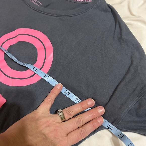 EUC Victoria’s Secret size S grey LOVE pajama shirt/tunic. Comfy. Oversized - Picture 5 of 5